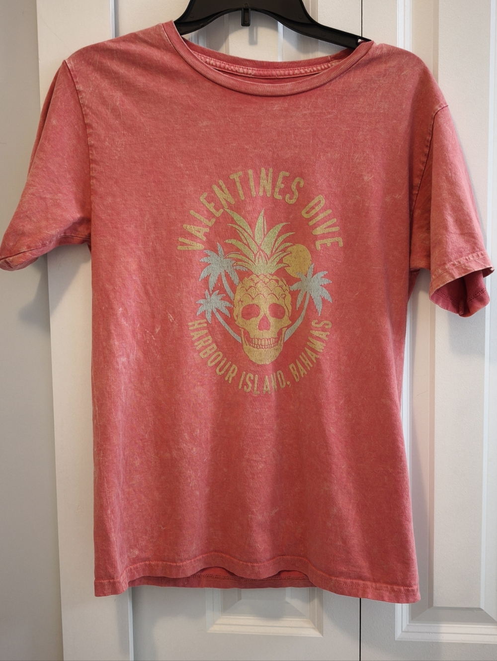 NEW Bahamas Graphic Tee